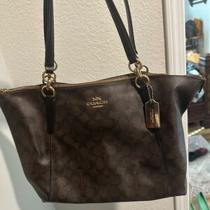 Coach Brown Luxurious Leather Tote Bag